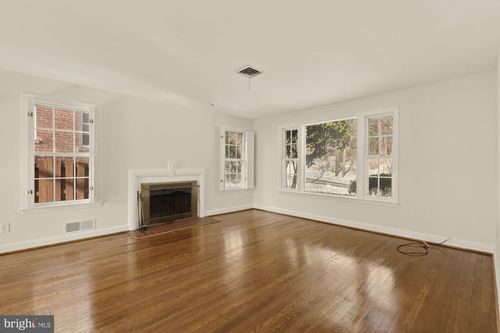 2736 Stephenson Ln Nw, WASHINGTON, DC, 20015-1504 | Card Image