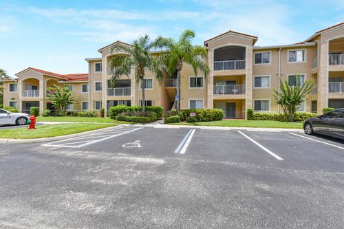 106-1590 S 42nd Cir, Vero Beach, FL, 32967-8128 | Card Image