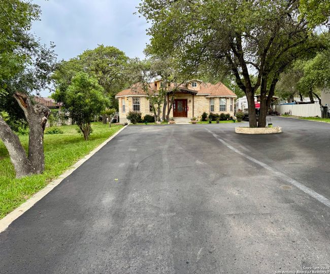 22739 Lazy Stream Dr, House other with 4 bedrooms, 2 bathrooms and null parking in Elmendorf TX | Image 12