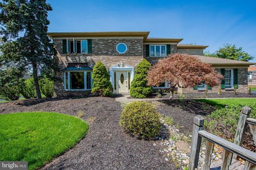 1025 Carriage Ln, BLUE BELL, PA, 19422-3014 | Card Image