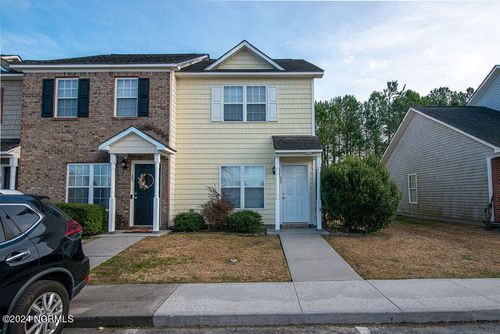 300 Streamwood Dr, Jacksonville, NC, 28546-8350 | Card Image