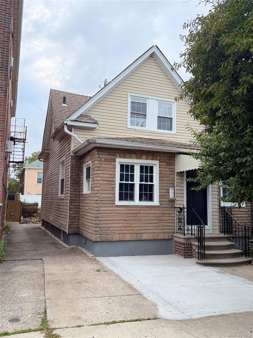1627 Pilgrim Ave, Bronx, NY, 10461-4807 | Card Image