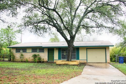4722 Duquesne Dr, San Antonio, TX, 78229-5032 | Card Image