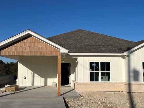 305 N 1st St, Mertzon, TX, 76941 | Card Image