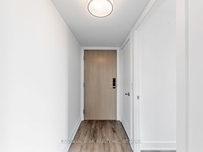 703 - 575 Bloor St E, Condo with 2 bedrooms, 2 bathrooms and null parking in Toronto ON | Image 2