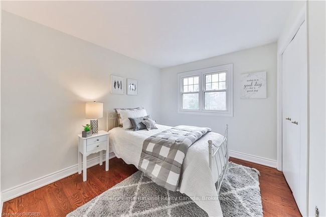 2230 All Saints Cres, House other with 4 bedrooms, 3 bathrooms and 4 parking in Oakville ON | Image 31