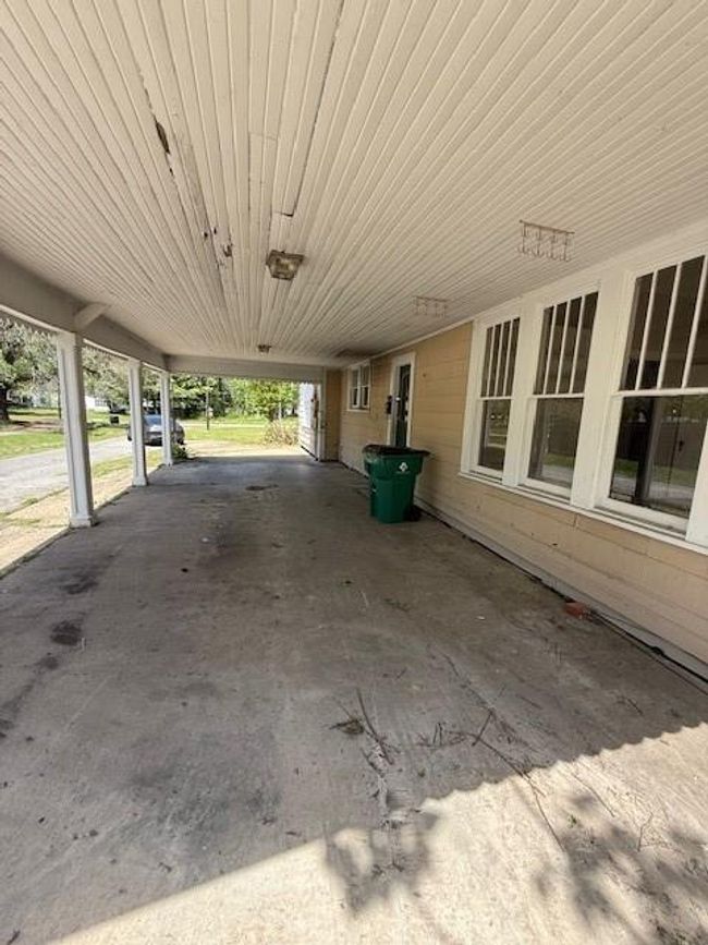 1100 Maple St, House other with 3 bedrooms, 2 bathrooms and null parking in Winnfield LA | Image 32