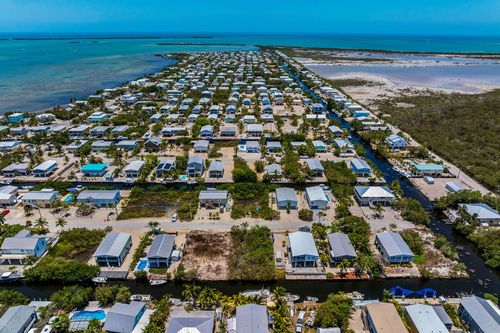 27345 Guadaloupe Ln, Ramrod Key, FL, 33042-5414 | Card Image