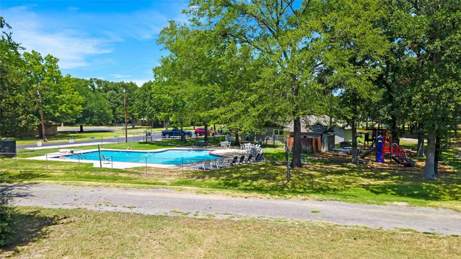City Hall Community pool and playground area | Image 30