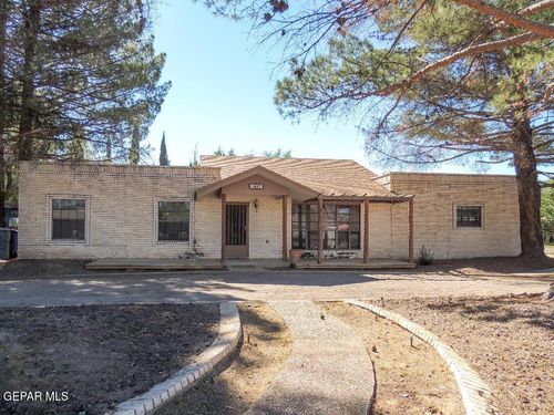 1067 Esplanada Cir, El Paso, TX, 79932-2901 | Card Image