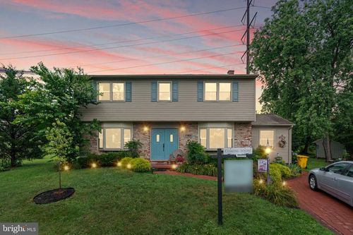 7984 Mackintosh Dl, GLEN BURNIE, MD, 21061-6228 | Card Image