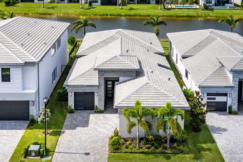 8347 Essex Country Club Dr, Boca Raton, FL, 33434-5872 | Card Image