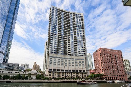 3604-333 Canal St, Chicago, IL, 60606-1544 | Card Image