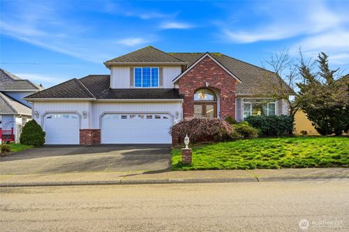 13945 159th Pl, Renton, WA, 98058-7832 | Card Image