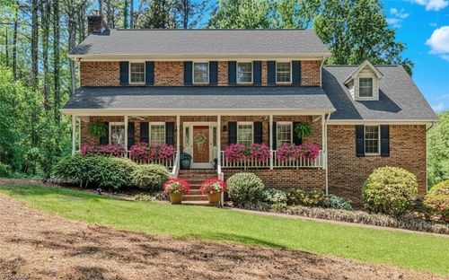 500 Knob View Dr, Winston-Salem, NC, 27104-5139 | Card Image