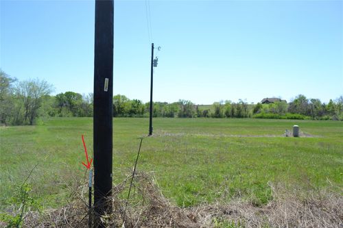 5568 Bleiblerville Rd, Bleiblerville, TX, 78931 | Card Image