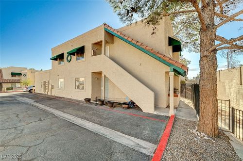 262-6750 Del Rey Avenue, Las Vegas, NV, 89146 | Card Image