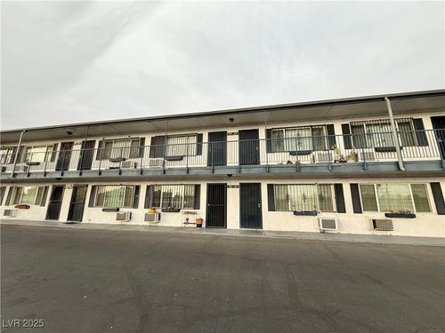 apt-235-4600 University Center Dr, Las Vegas, NV, 89119-8637 | Card Image