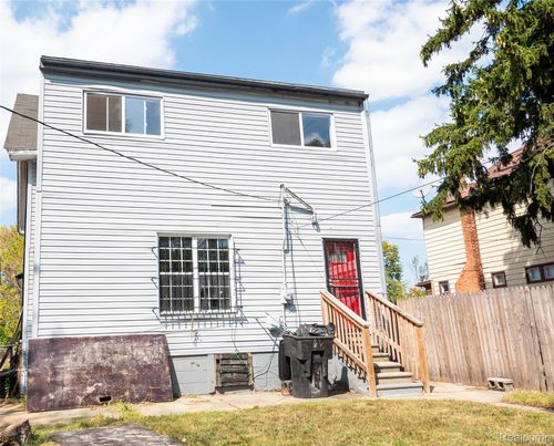 1671 W Buena Vista St, Detroit, MI, 48238-3607 | Card Image