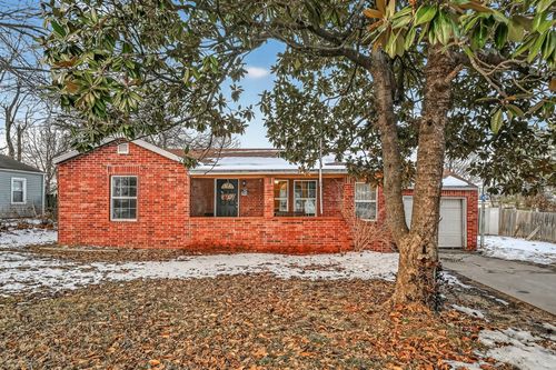 2801 W Washita St, Springfield, MO, 65807-2161 | Card Image