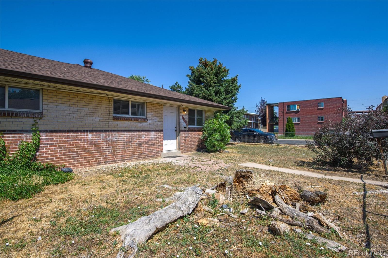 Residential Income in Aurora 3
