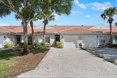 8520 Logia Circle, Home with 2 bedrooms, 2 bathrooms and null parking in Boynton Beach FL | Image 1