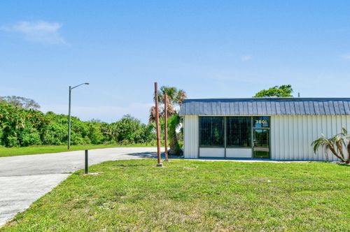3801 Okeechobee Rd, Fort Pierce, FL, 34947-4559 | Card Image