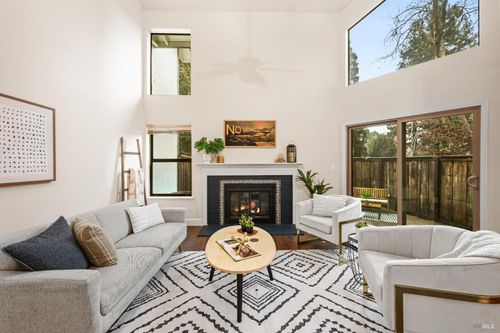 2403 Marylyn Circle, Petaluma, CA, 94954 | Card Image