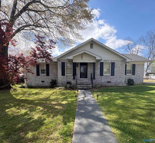 1511 10th Ave Se, Decatur, AL, 35601-4937 | Card Image