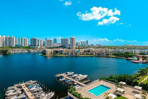 1805-18081 Biscayne Blvd, Aventura, FL, 33160-2526 | Card Image