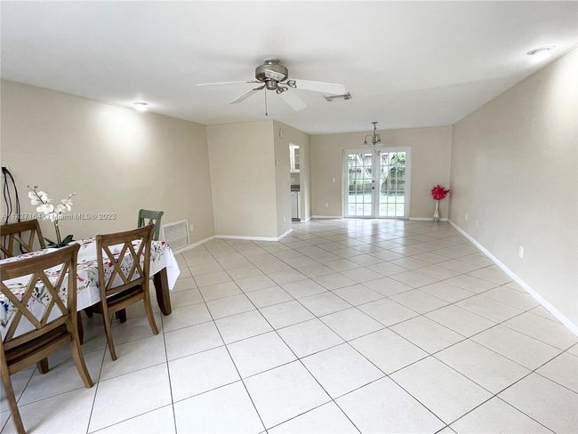 0 - 22676 Sw 65th Ter, House other with 3 bedrooms, 2 bathrooms and null parking in Boca Raton FL | Image 2