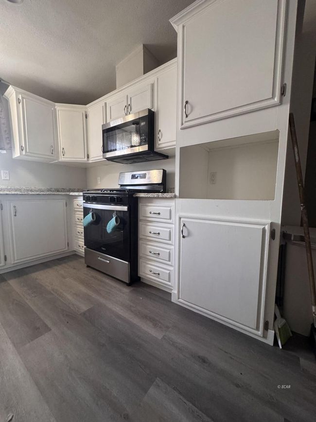 466 Castlecrest Dr, House other with 3 bedrooms, 2 bathrooms and null parking in Spring Creek NV | Image 12