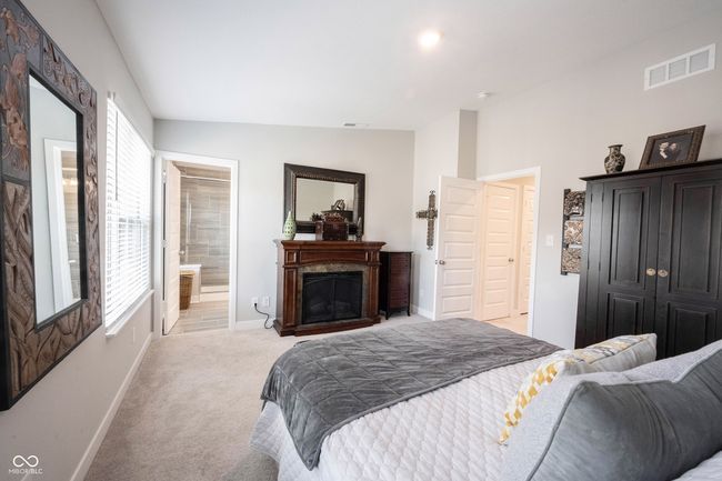 8194 Bostic Ct, Townhouse with 3 bedrooms, 4 bathrooms and null parking in Fishers IN | Image 38