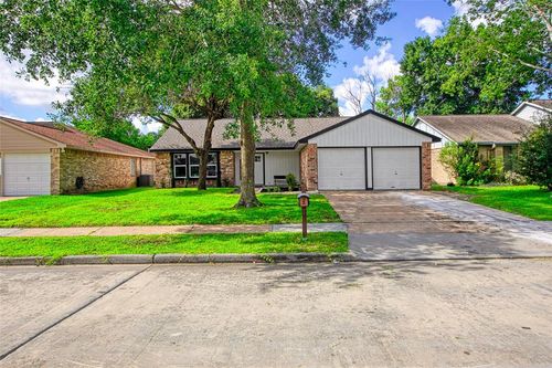 13403 Splintered Oak Dr, Houston, TX, 77065-3716 | Card Image