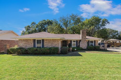 9073 Hillside Dr, Frisco, TX, 75033-3722 | Card Image