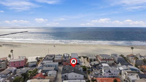 723 725 Balboa, San Diego, CA, 92109 | Card Image