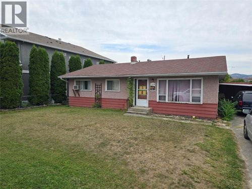 824 Grenfell Ave, Kelowna, BC, V1Y5J4 | Card Image