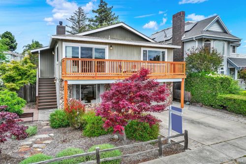 921 W K St, Benicia, CA, 94510-2505 | Card Image
