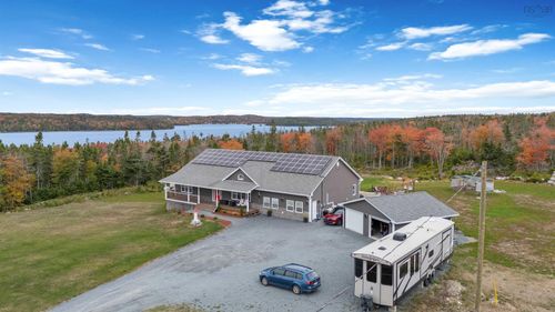 359 Seligs Rd, Prospect Village, NS, B3T2A8 | Card Image