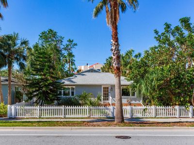 2808 Pass A Grille Way, House other with 3 bedrooms, 3 bathrooms and null parking in ST PETE BEACH FL | Image 2