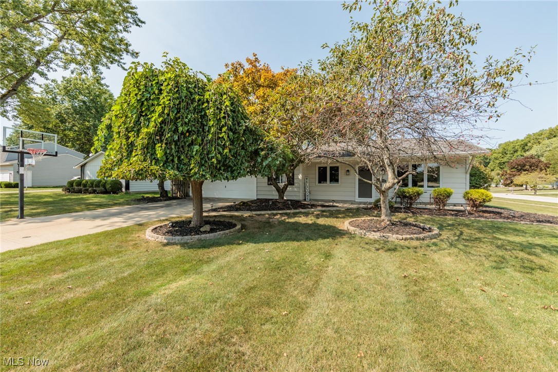 Pheasant Run Pl, Strongsville, OH 44149