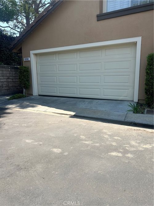 8090 E Goldenrod Ln, Anaheim, CA, 92808 | Card Image