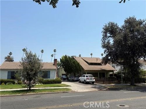 92 N Allen Ave, Pasadena, CA, 91106-2202 | Card Image