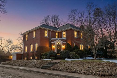 286 Union St, Simcoe, ON, N3Y2B8 | Card Image