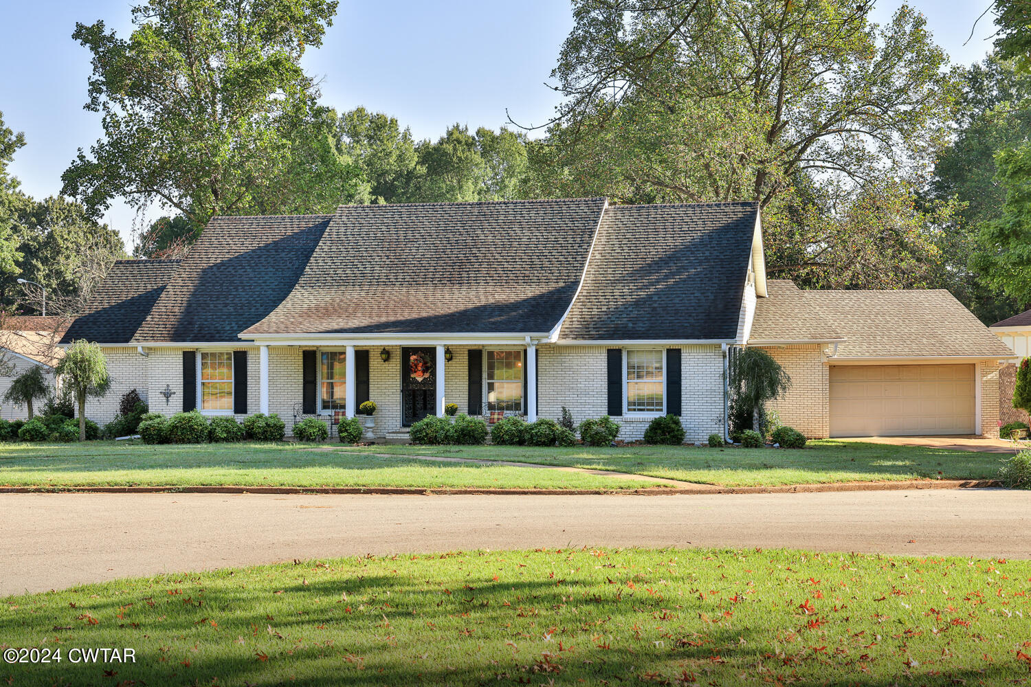Broadfield , Trenton, TN 38382