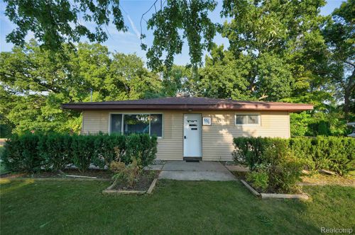 6220 Wertz, Davisburg, MI, 48350-3546 | Card Image