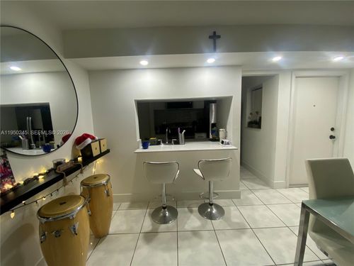 33-9706 Hammocks Blvd, Miami, FL, 33196-1543 | Card Image