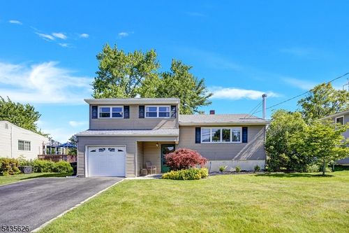 21 Hillery Dr, Flanders, NJ, 07836-9527 | Card Image