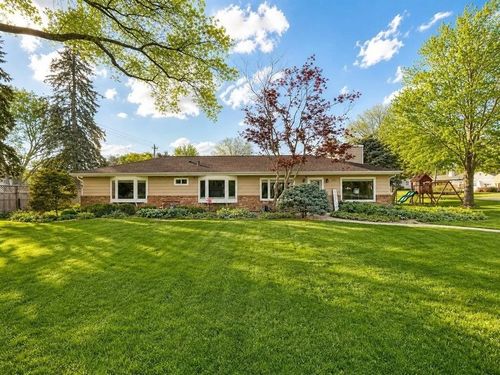 1310 Lilac Ln, Cedar Falls, IA, 50613-5354 | Card Image