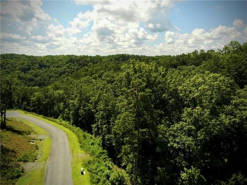 79 River Overlook Ln, Ellijay, GA, 30540-4439 | Card Image